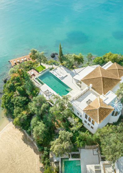 01-palazzo-imperiale-on-private-peninsula-four-bedrooms